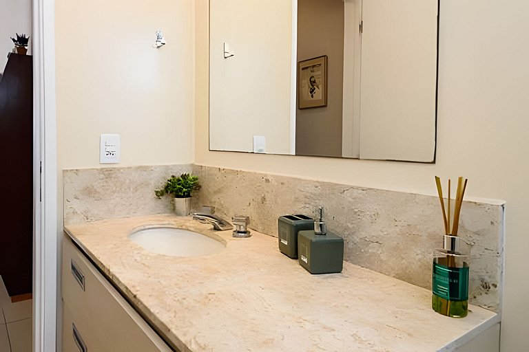 Excellent apartment with a great view in Leblon