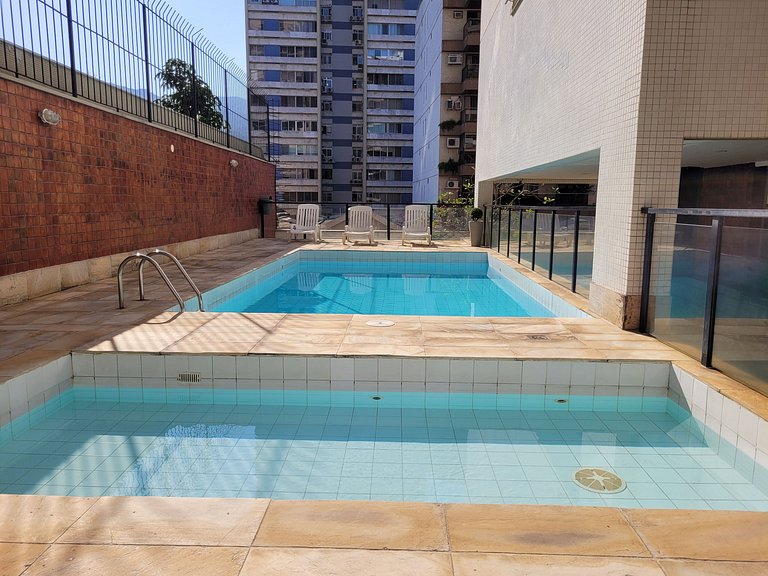 Excelente Apartamento com ótima vista no Leblon!