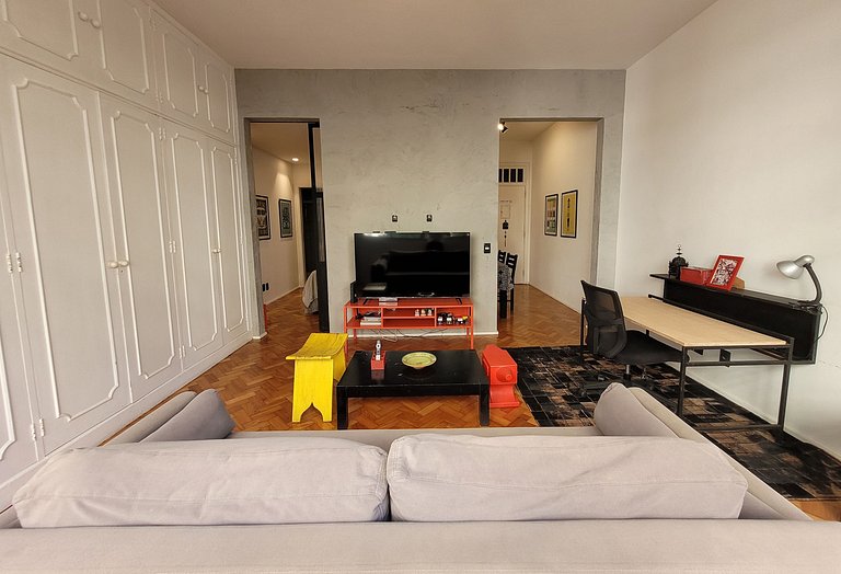 Maravilhoso Apartamento bem localizado em Copacabana