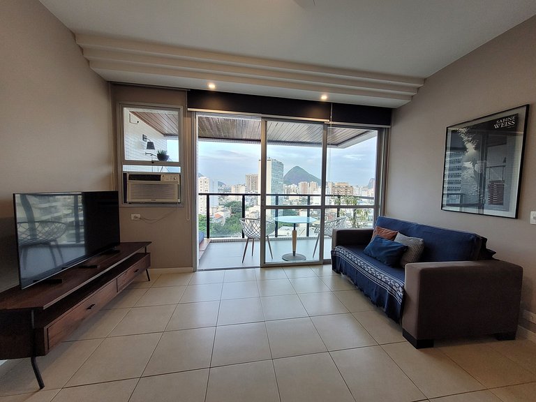 Excellent apartment with a great view in Leblon