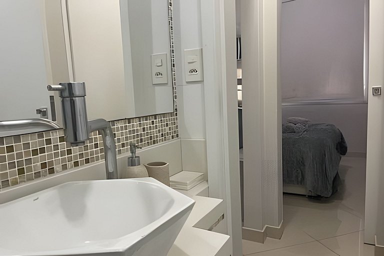 Ótimo apartamento Leblon