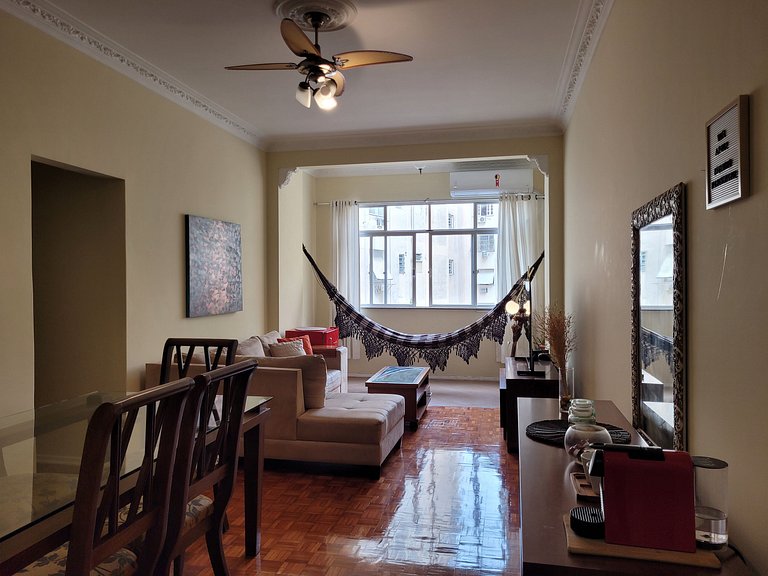 Confortável e Espaçoso Apartamento perto da Praia