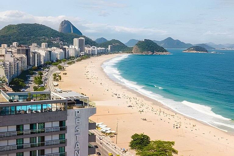 Estudio amplio y acogedor en Copacabana.