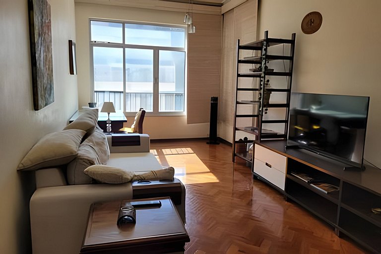 Rua Pompeu Loureiro, 107 - Copacabana