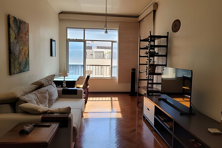 Rua Pompeu Loureiro, 107 - Copacabana