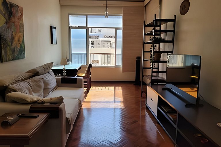 Rua Pompeu Loureiro, 107 - Copacabana