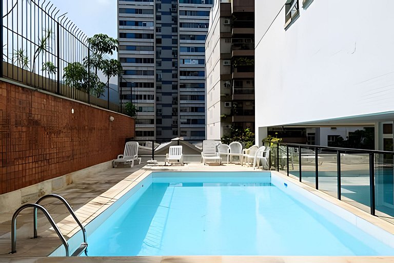 Coração do Leblon com Vista e Garagem!
