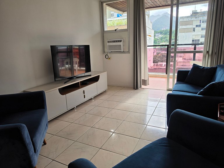 Coração do Leblon com Vista e Garagem!