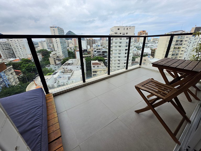Excellent apartment with a great view in Leblon