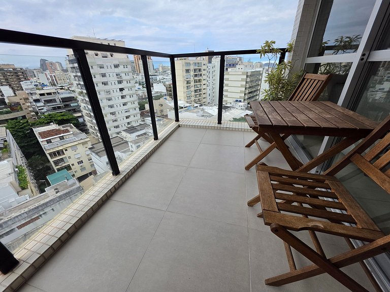 Excelente Apartamento com ótima vista no Leblon!