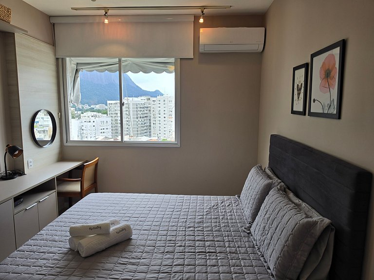 Excelente Apartamento com ótima vista no Leblon!