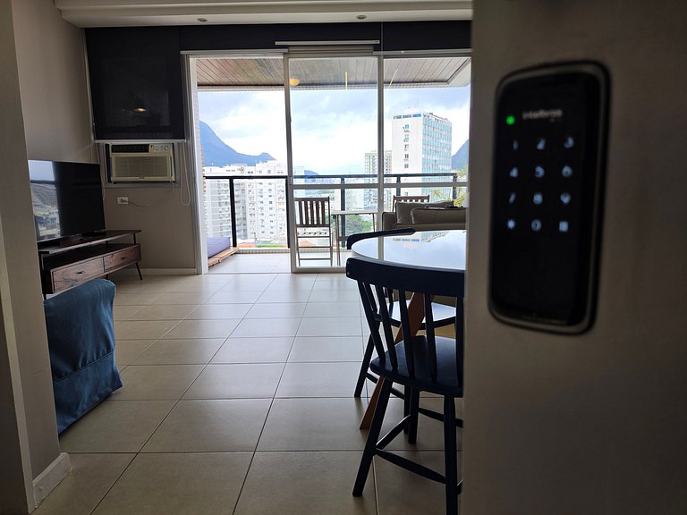 Excelente apartamento con hermosa vista en Leblon!