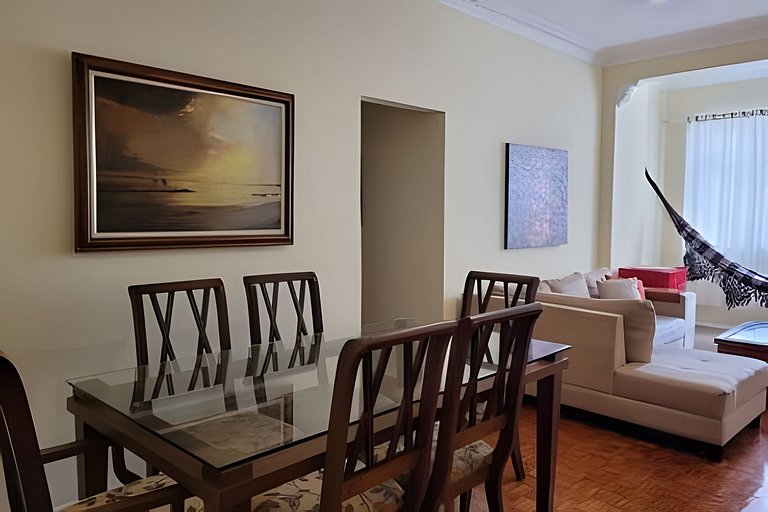Comfortable and Spacious Apartment near the Beach