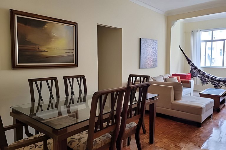 Comfortable and Spacious Apartment near the Beach