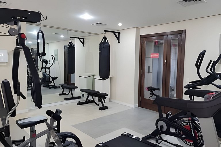 Near the Beach in Copacabana | Pool & Gym