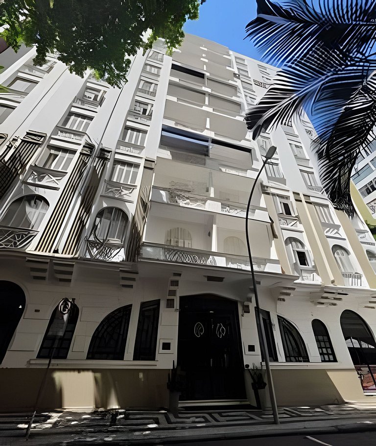 Perto da Praia em Copacabana | Piscina & Academia