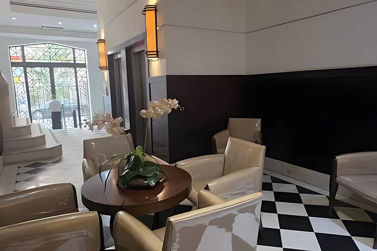 Near the Beach in Copacabana | Pool & Gym