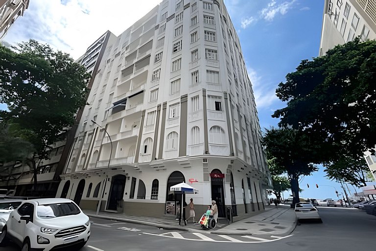 Melhor Localização em Copacabana | Perto da Praia