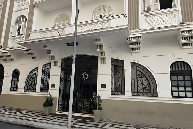 Melhor Localização em Copacabana | Perto da Praia