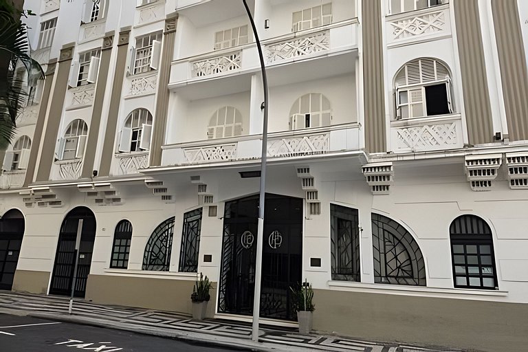 Melhor Localização em Copacabana | Perto da Praia