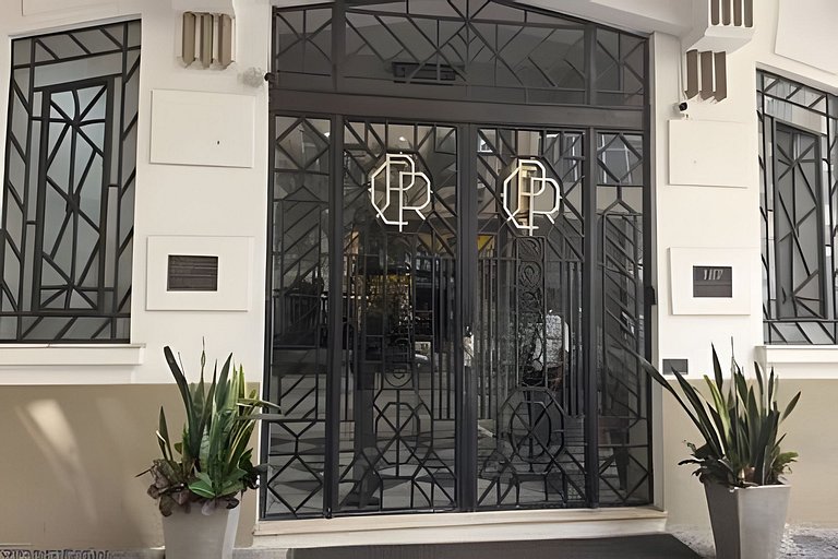 Prime Location in Copacabana | Near the Beach