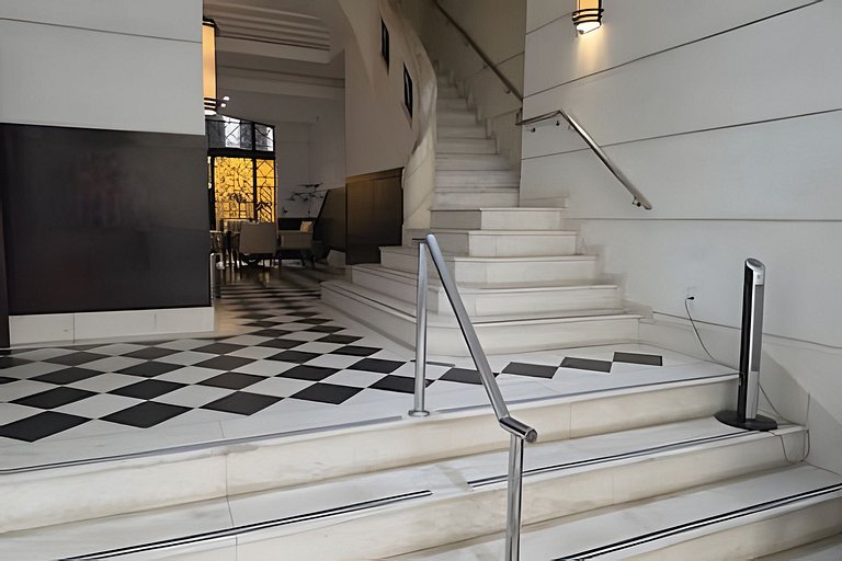 Prime Location in Copacabana | Near the Beach