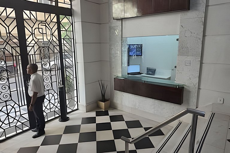 Prime Location in Copacabana | Near the Beach